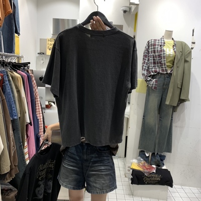 服裝批發(fā)市場(chǎng)的趨勢(shì)與策略